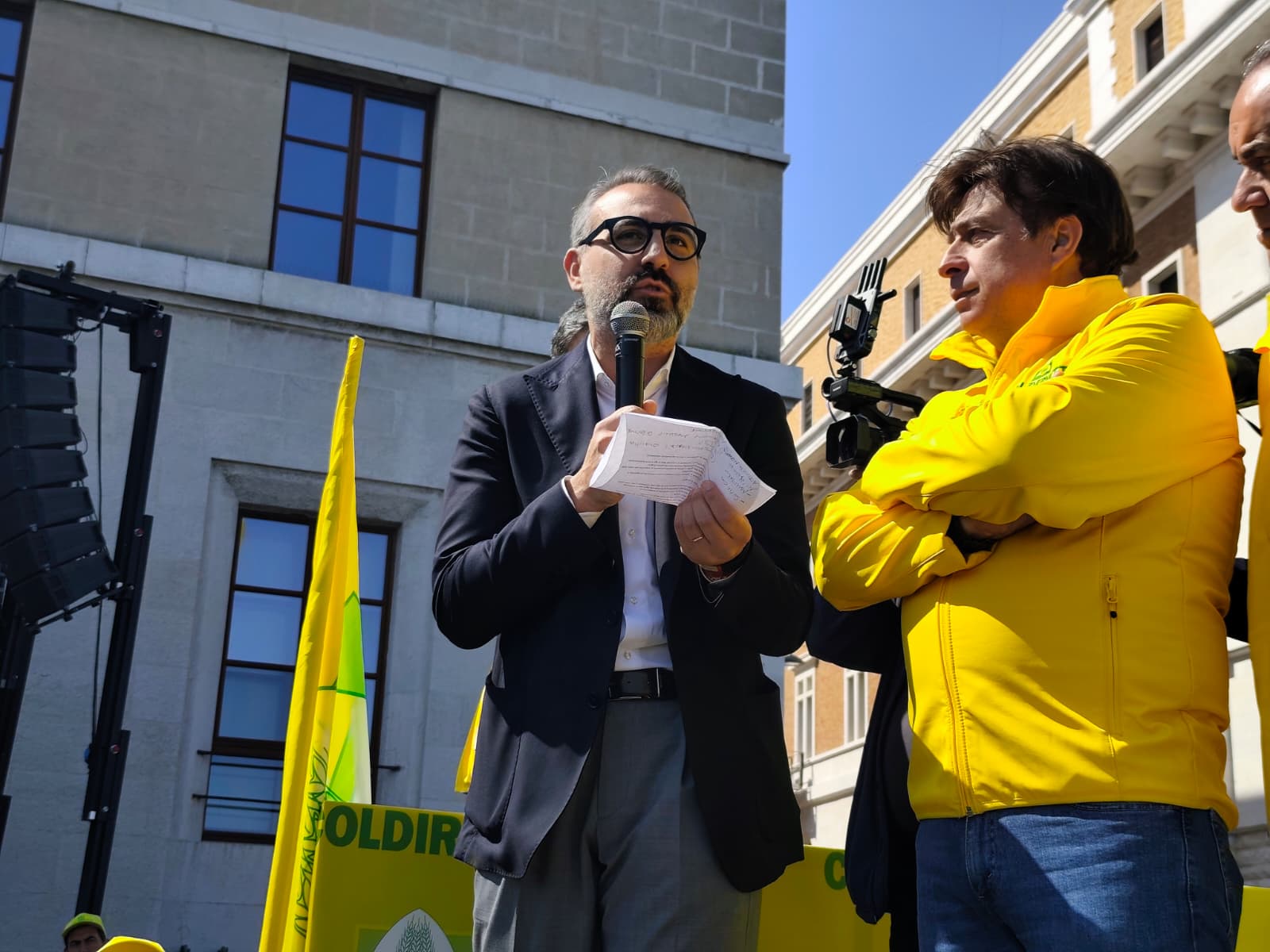 Galleria Decaro e Paolicelli incontrano gli agricoltori alla manifestazione regionale di Coldiretti - Diapositiva 8 di 12