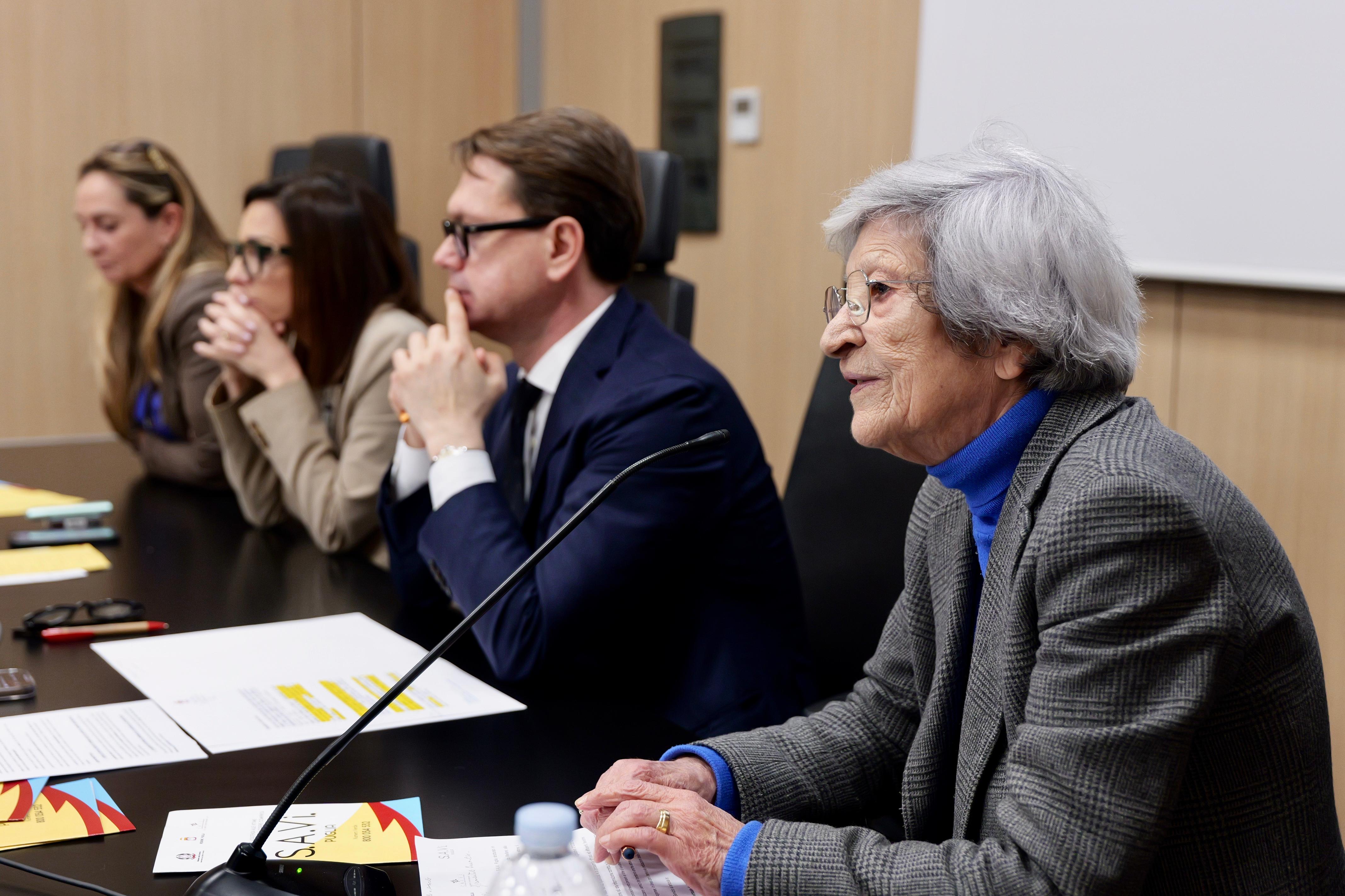 Galleria Presentato il Servizio di Informazione e Assistenza alle Vittime di reato della Regione Puglia - Diapositiva 5 di 5