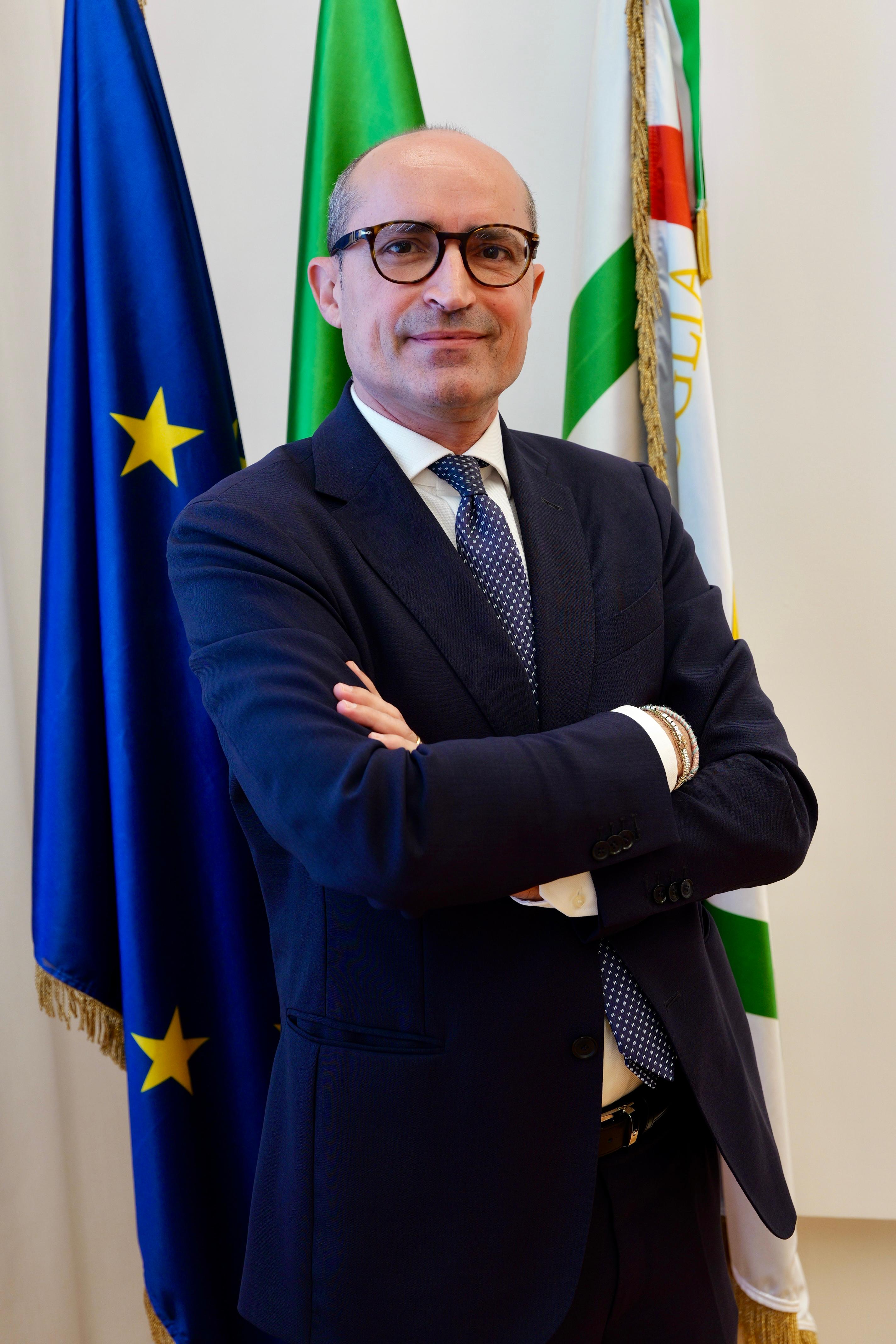 Galleria Sanità, Decaro incontra i nuovi direttori generali: “Il primo compito è prendersi cura dei pazienti” - Diapositiva 12 di 12