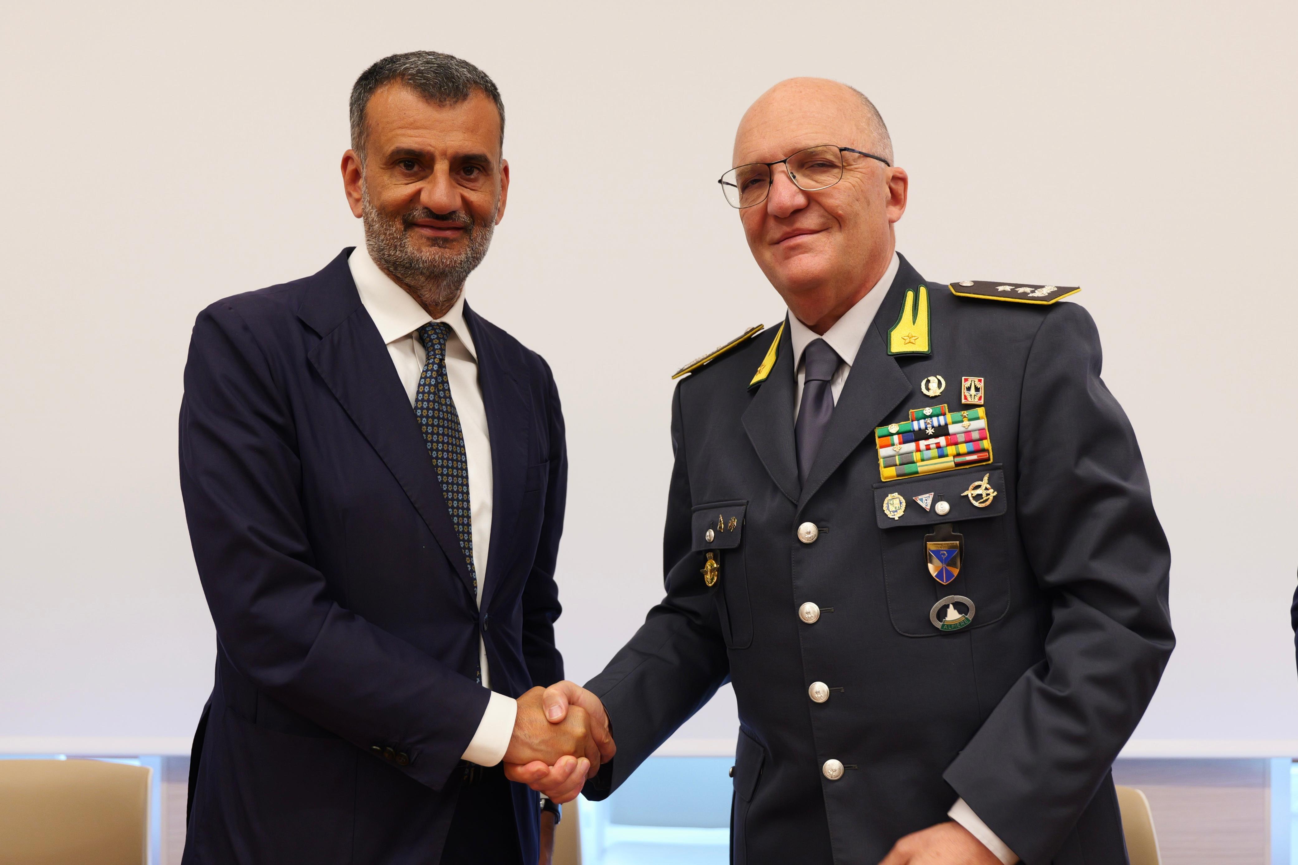 Galleria Regione Puglia e Guardia di Finanza rafforzano l’alleanza per legalità e controlli nel comparto agricolo - Diapositiva 6 di 6
