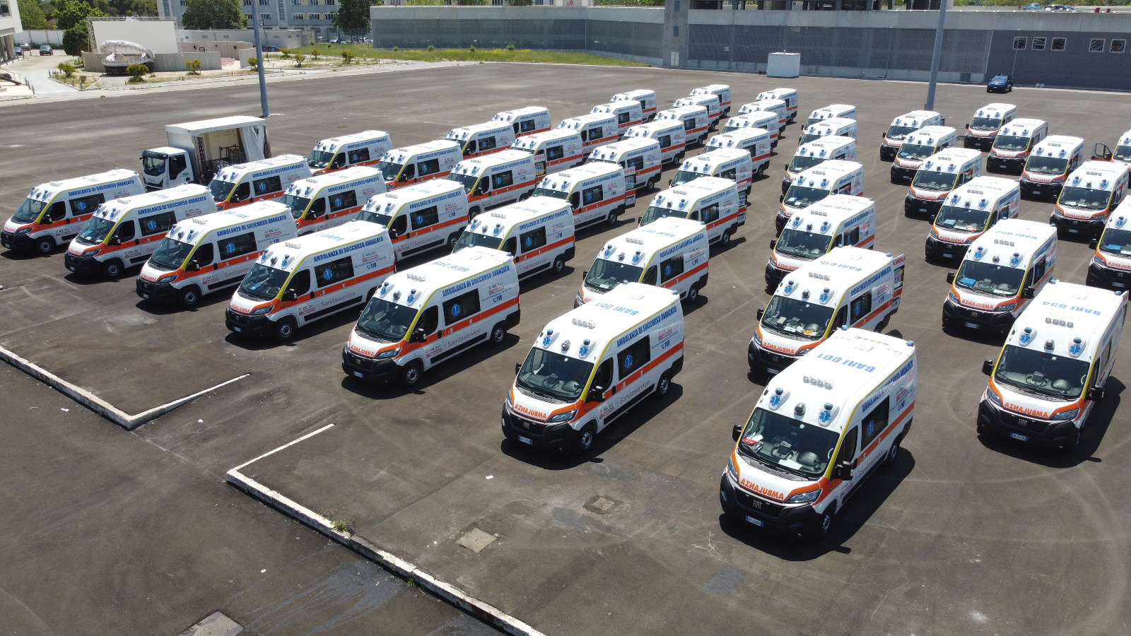 Galleria Il 118 ASL Bari cambia volto: ecco 55 nuove ambulanze  e 462 operatori assunti a tempo indeterminato in Sanitaservice - Diapositiva 11 di 21